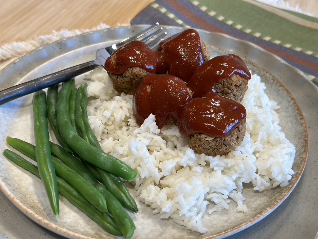 bbq chickpea meatballs plated