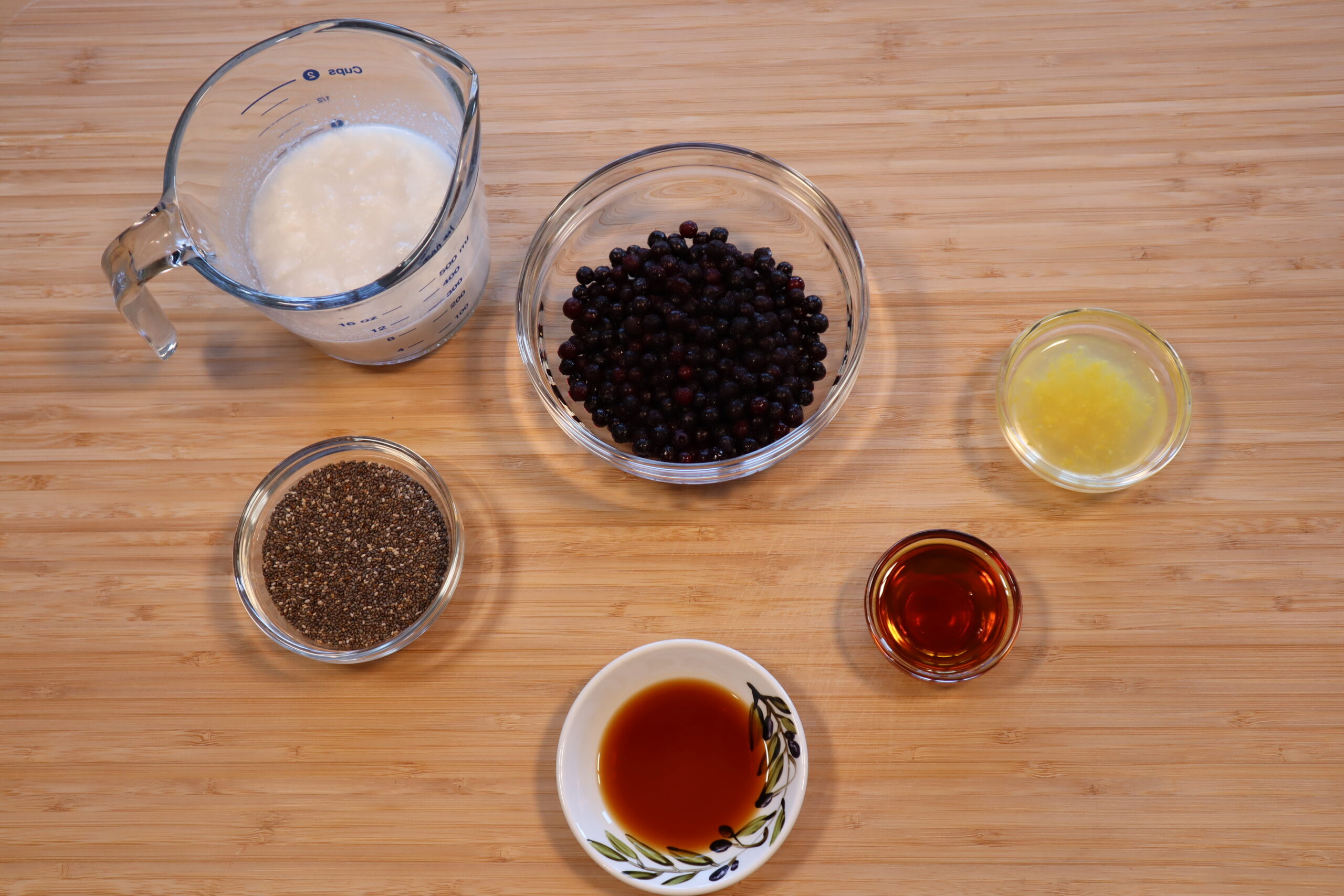 blueberry chia pudding ingredients